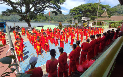 11 Pendekar Cilik MI Muhammadiyah Dolopo Naik Tikat Tapak Suci; semangat membara di Telaga Ngebel